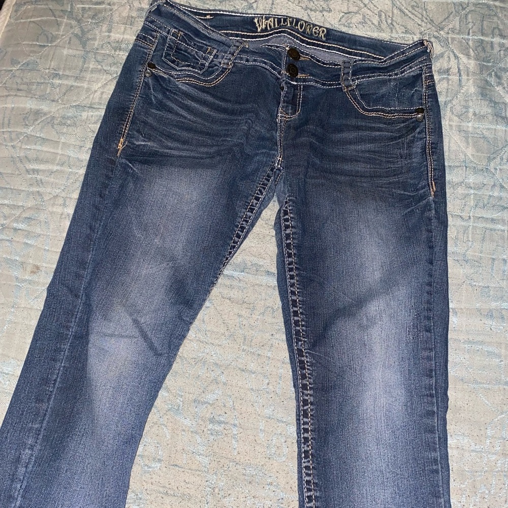Wallflower jeans